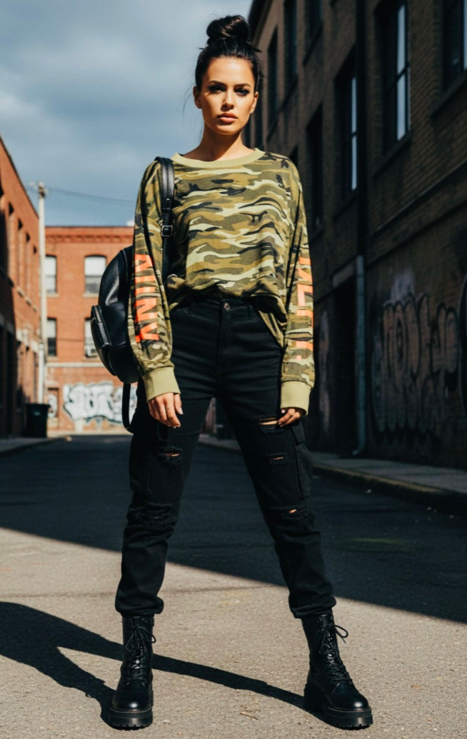Women's Camo Oversized T-Shirt Top – Long Sleeve Graphic Tee