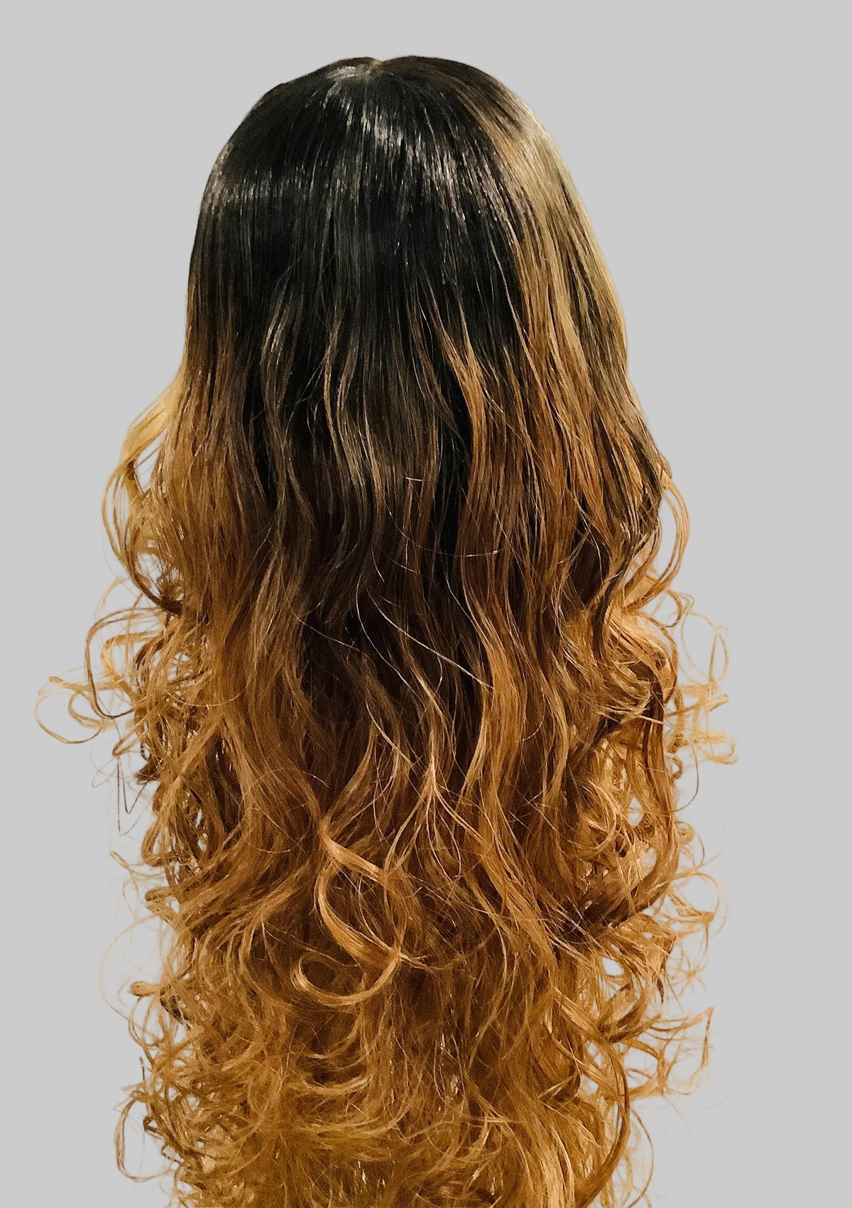 42" Curly Ombré Platinum Lace Front Wig – Long Glueless Pre-Owned