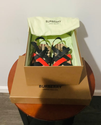 Burberry: Girls Jane Check Slingbacks Sandals Beige Red & Black-Used