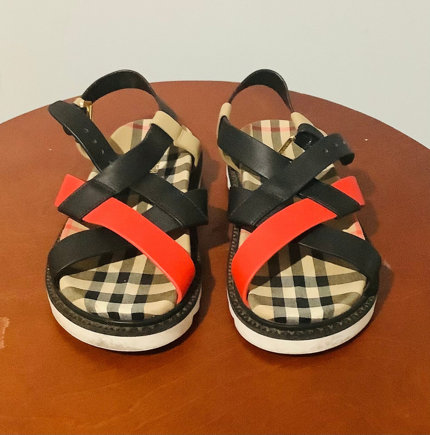 Burberry: Girls Jane Check Slingbacks Sandals Beige Red & Black-Used