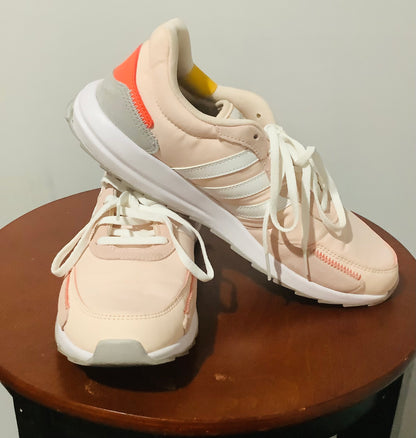 Adidas: Women’s Sneakers 9 1/2-Used