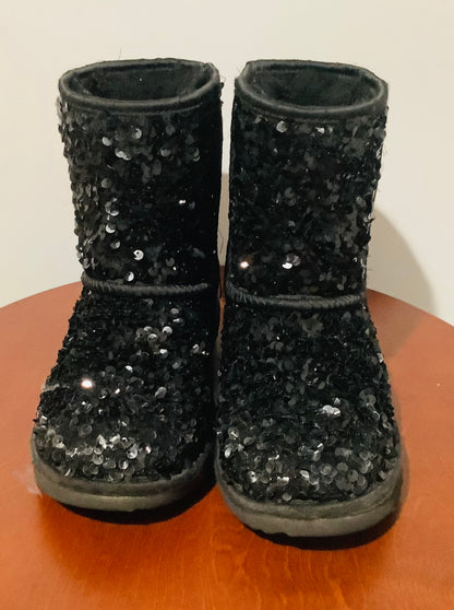 UGG- Pre-Owned Kids Classic Short Chunky Sequin Boots-Size 1-Used