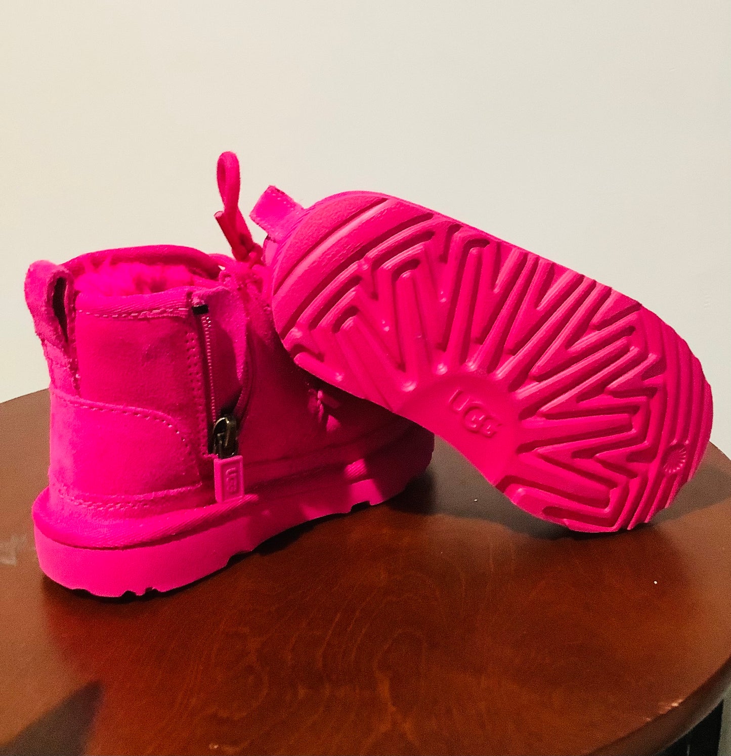 UGG: Toddler Kids' Neumel II Water Resistant Chukka Boot - Pre-Owned-Used