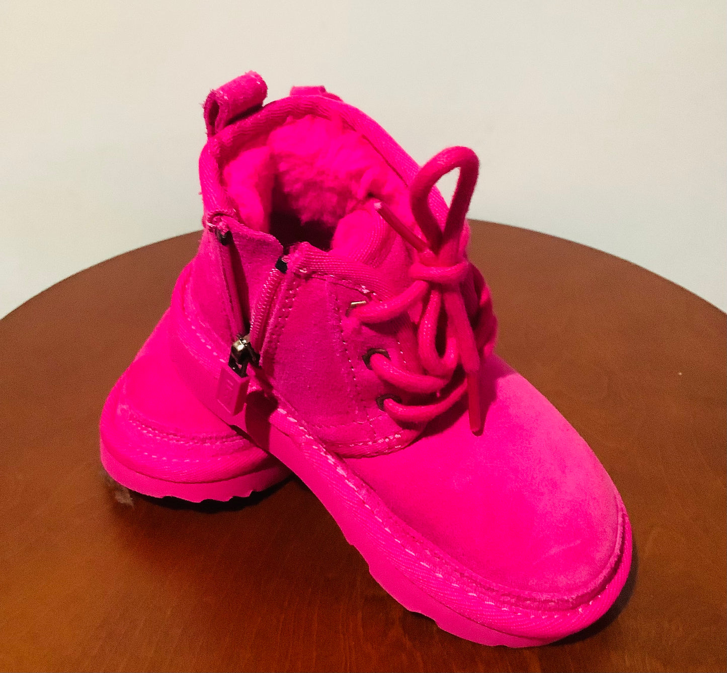 UGG: Toddler Kids' Neumel II Water Resistant Chukka Boot - Pre-Owned-Used