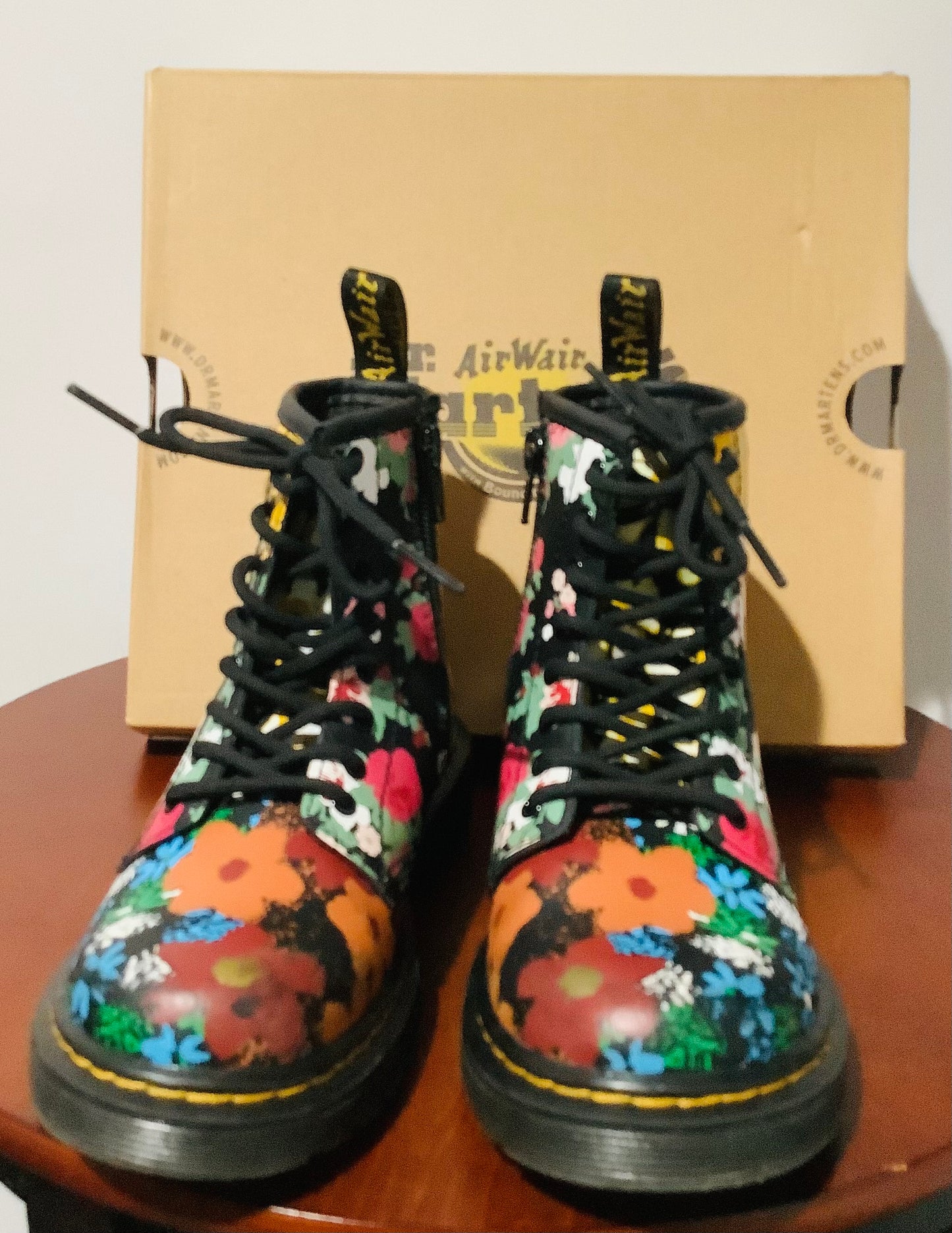 Dr. Martens 1460 J Floral Mash Up K Hydro - Pre-Owned-Used