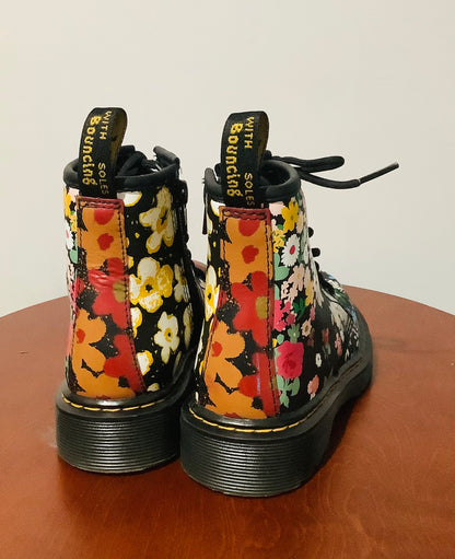 Dr. Martens 1460 J Floral Mash Up K Hydro - Pre-Owned-Used