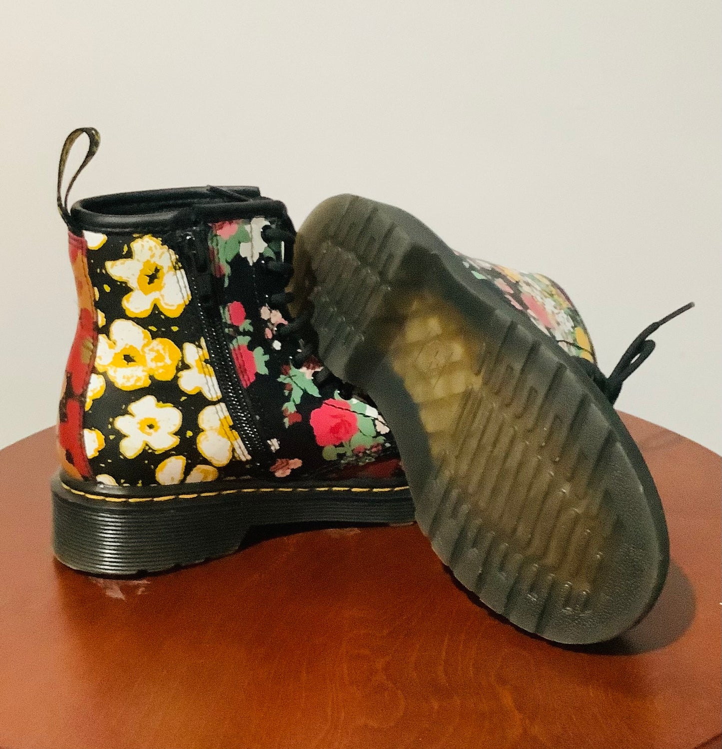Dr. Martens 1460 J Floral Mash Up K Hydro - Pre-Owned-Used