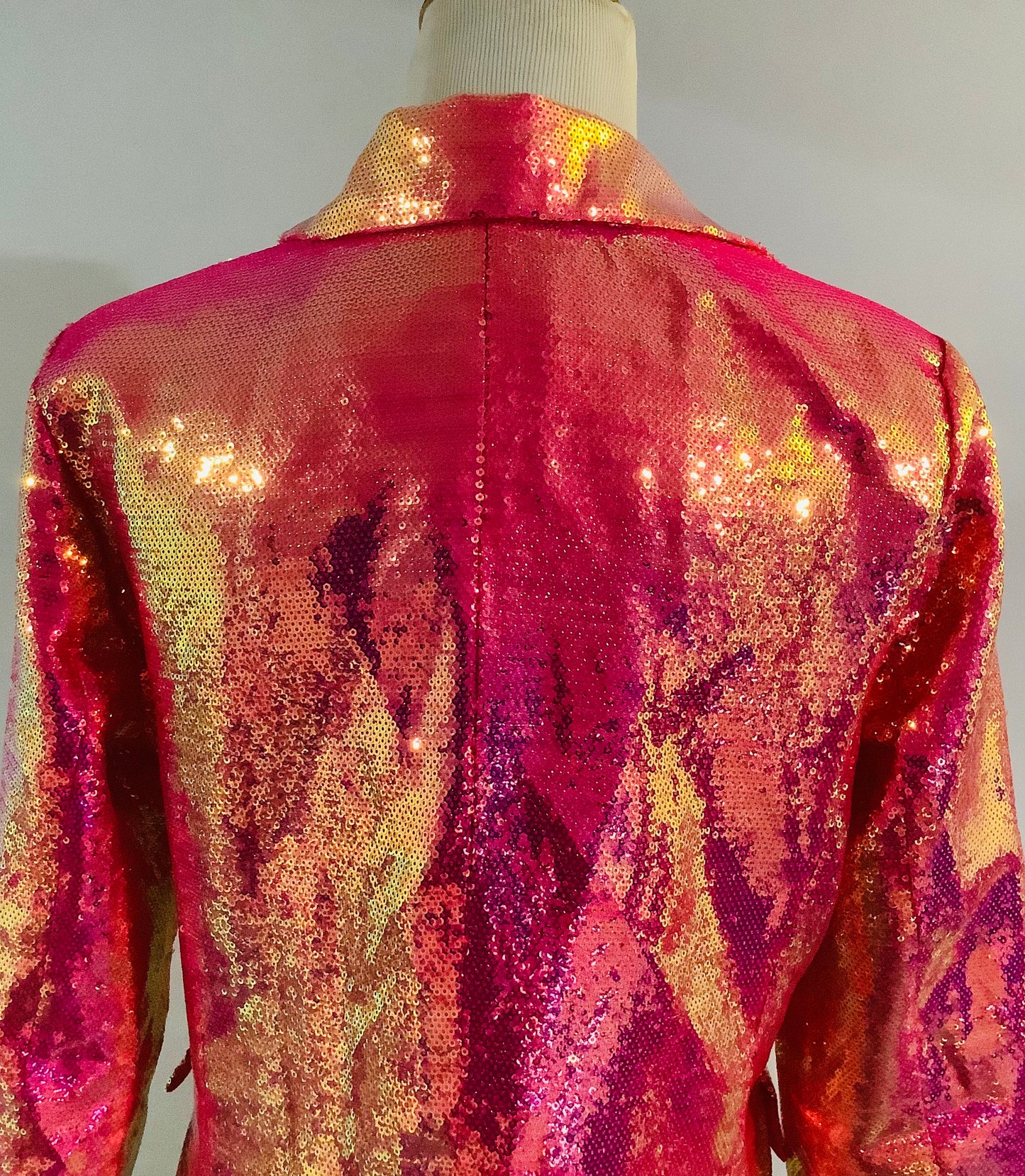 Fashion Nova: New Zuri Sequin Blazer-Pink