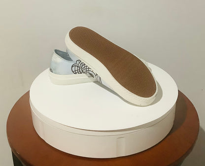 Burberry: Kid's K1 Larkhall Bear-Print Logo Sneakers-Laceless-Pre-Owned