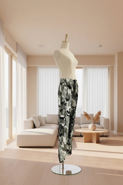 Grey Camo Print Lightweight Low Rise Cargo Pants – Pretty Little Thing