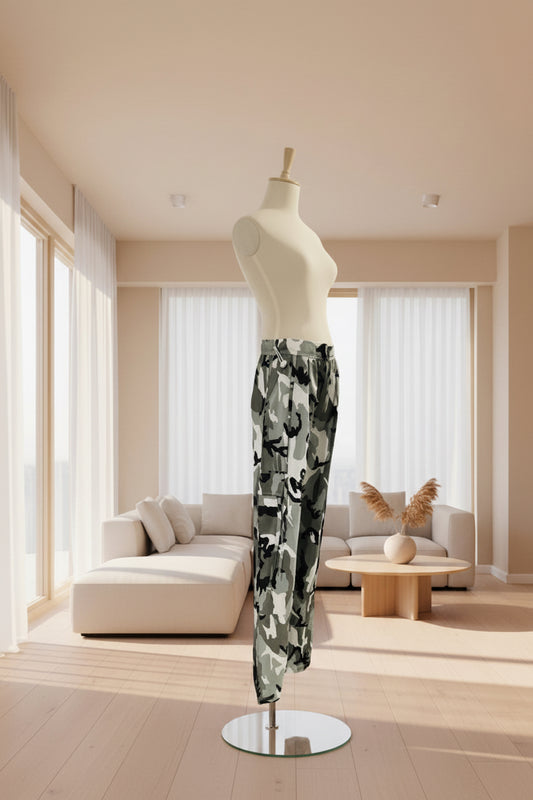 Grey Camo Print Lightweight Low Rise Cargo Pants – Pretty Little Thing