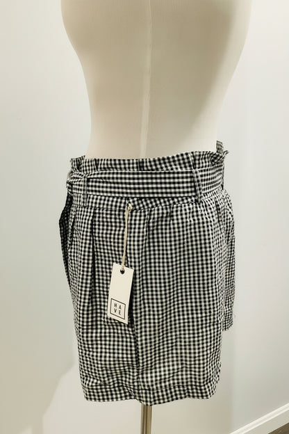 NWT: Belted Paperbag Shorts in Black/White Size L