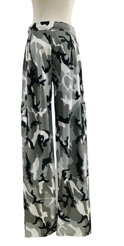 Grey Camo Print Lightweight Low Rise Cargo Pants – Pretty Little Thing
