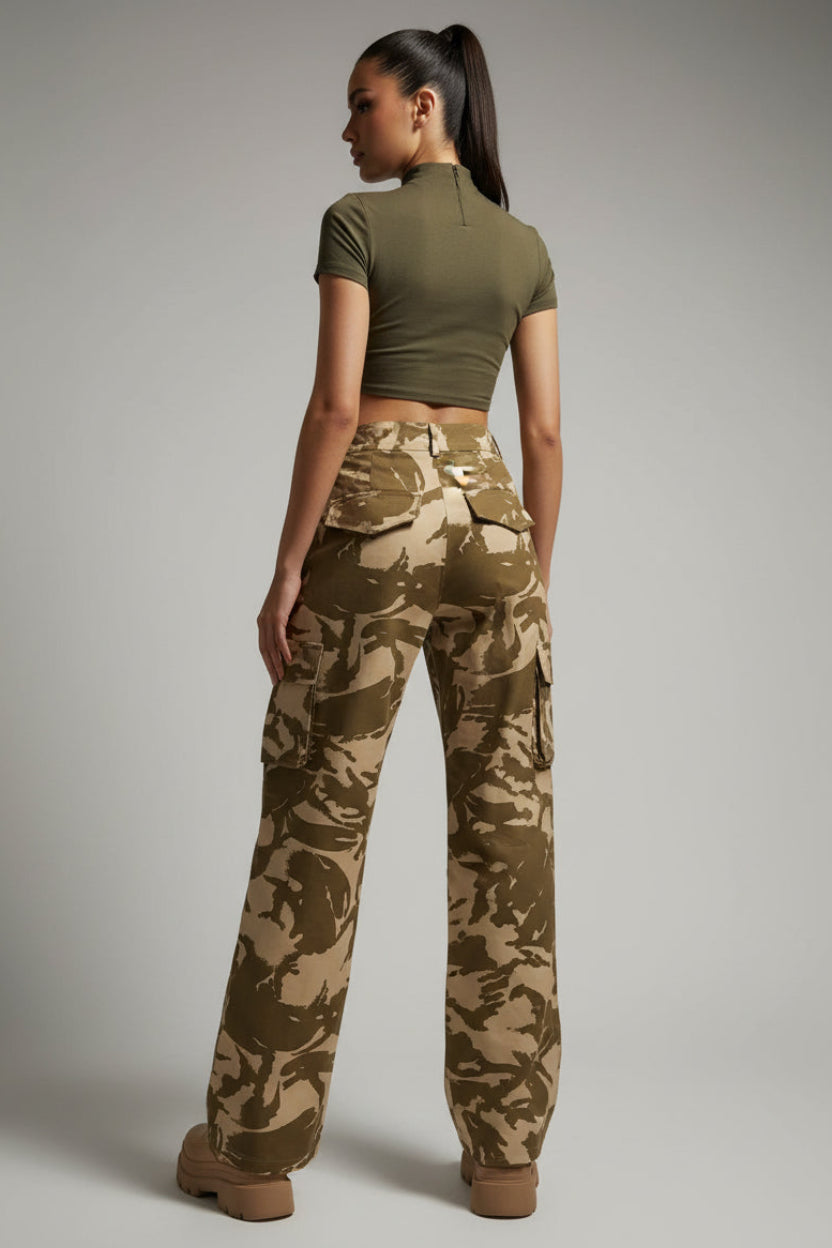 PLT: Shape Camo Print Pocket Wide Leg Cargo Trouse Detail  – NWT