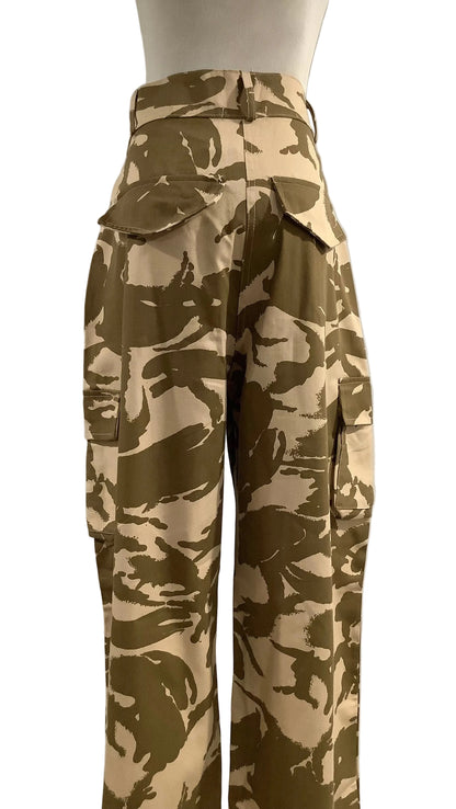 PLT: Shape Camo Print Pocket Wide Leg Cargo Trouse Detail  – NWT