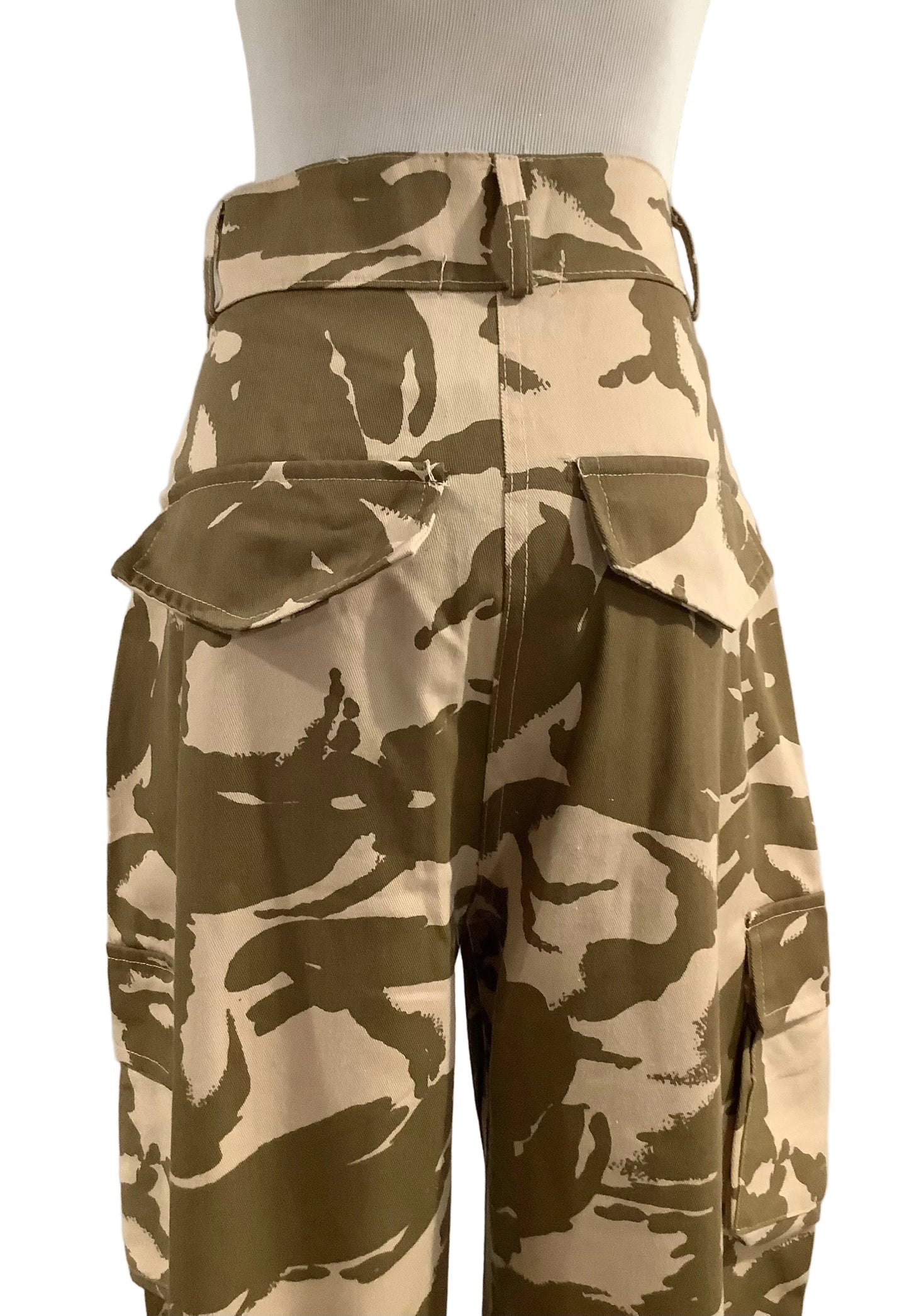 PLT: Shape Camo Print Pocket Wide Leg Cargo Trouse Detail  – NWT