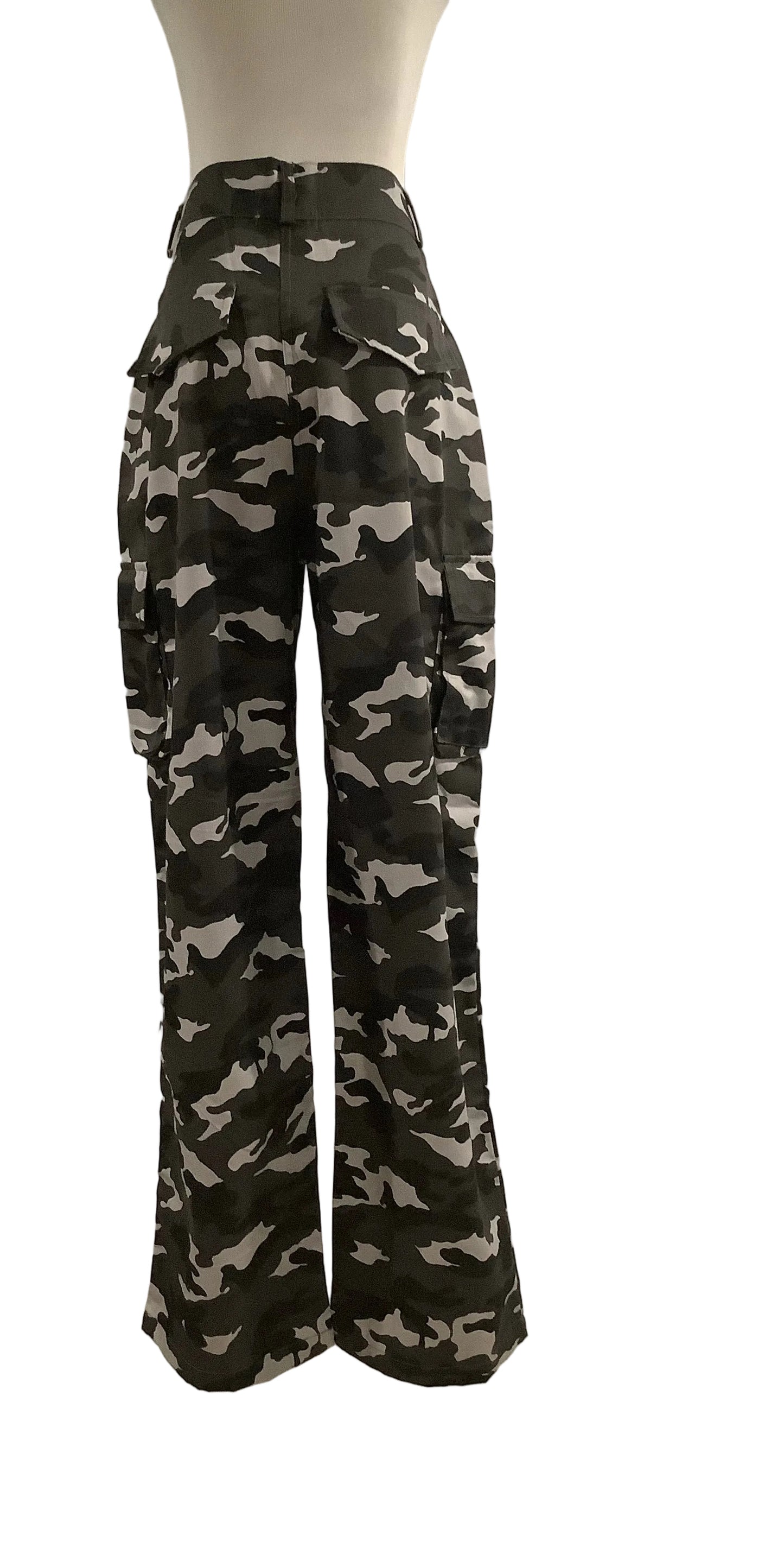 PLT: Grey Shape Camo Print Pocket Detail Wide Leg Cargo Trouser-NWT