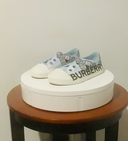 Burberry: Kid's K1 Larkhall Bear-Print Logo Sneakers-Laceless-Pre-Owned